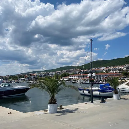 Fregata 16 דירה סבטי ולאס