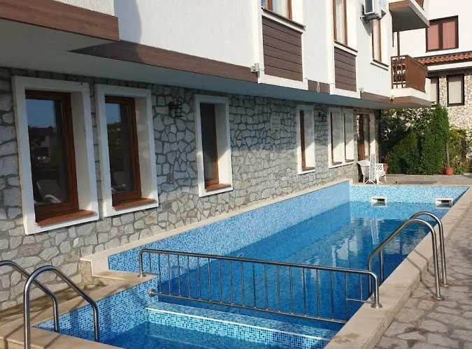 Apartment Fregata 15 *